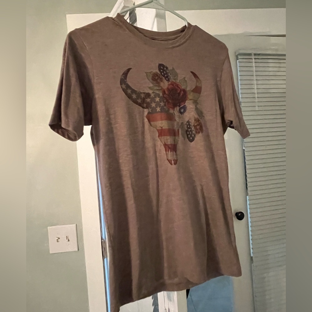 Women’s tshirt